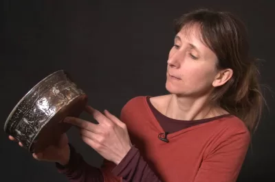 talking pots anne mette hjortshoj baking dishes Watch